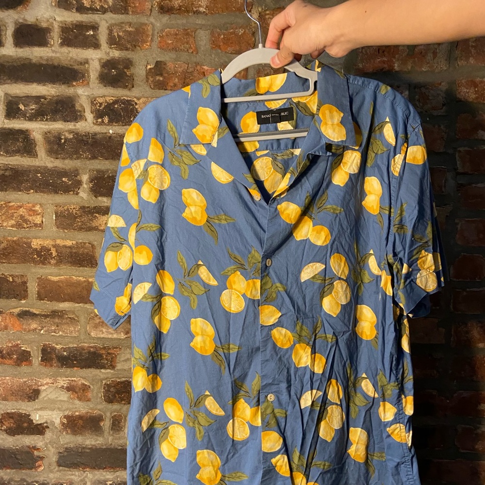 Banana republic men’s button down shirt